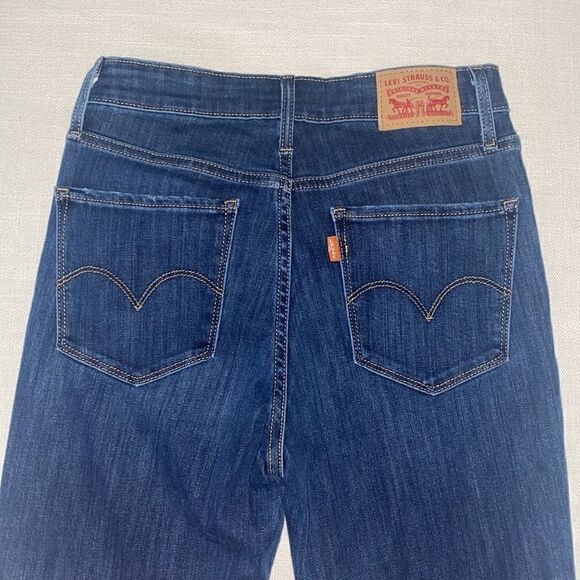 Levi’s orange tab cropped flair jeans - Picture 2 of 2